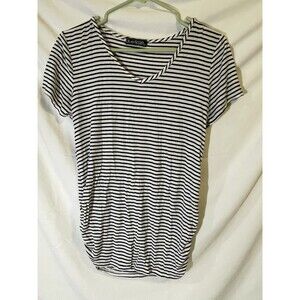 Due Time Maternity Top Size Medium Black And White Stripe